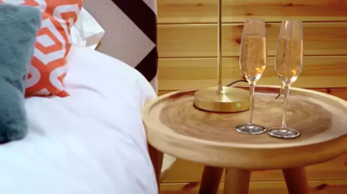 ITV Drops First Look Trailer For New Dating Show The Cabins