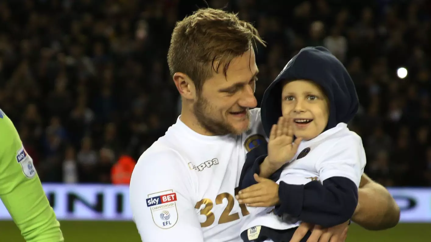 Leeds United Raise £200,000 To Pay For Five-Year Old Fan's Cancer Treatment