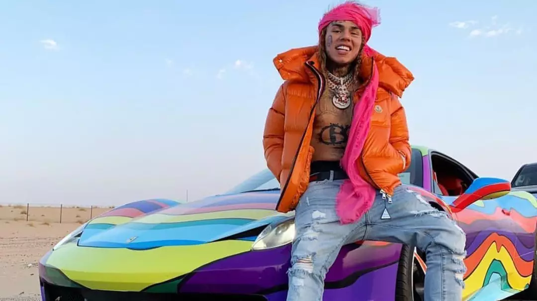 ​Tekashi 6ix9ine Asks Fans To Describe Him In One Word And Gets Annihilated