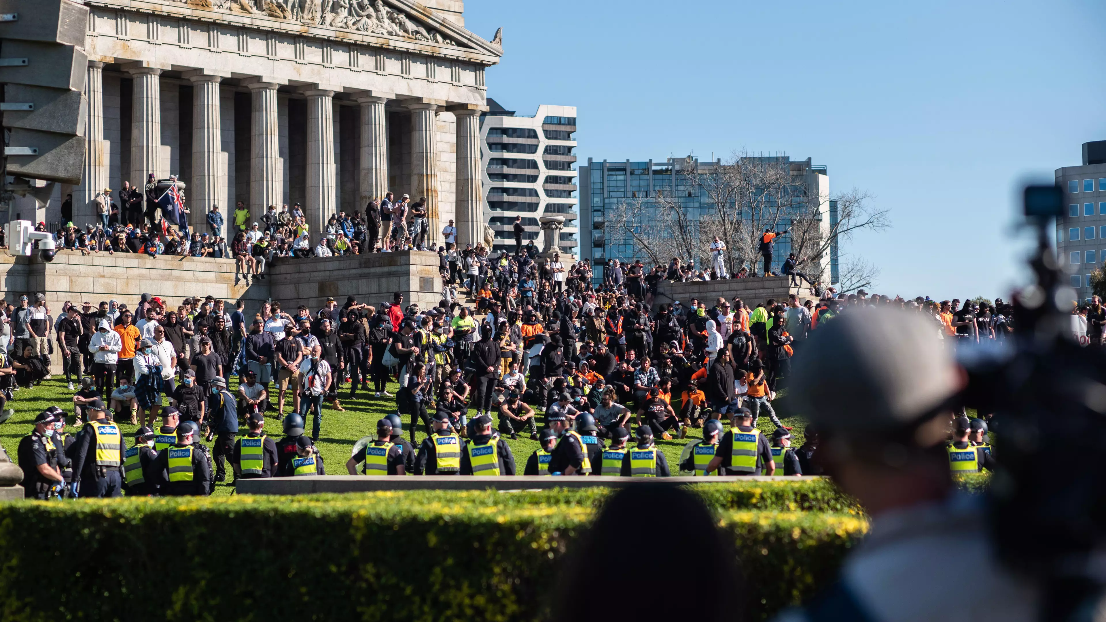 Melbourne Protestors Urinated On The Shrine Of Remembrance And 'Spat' On Vaccine Workers