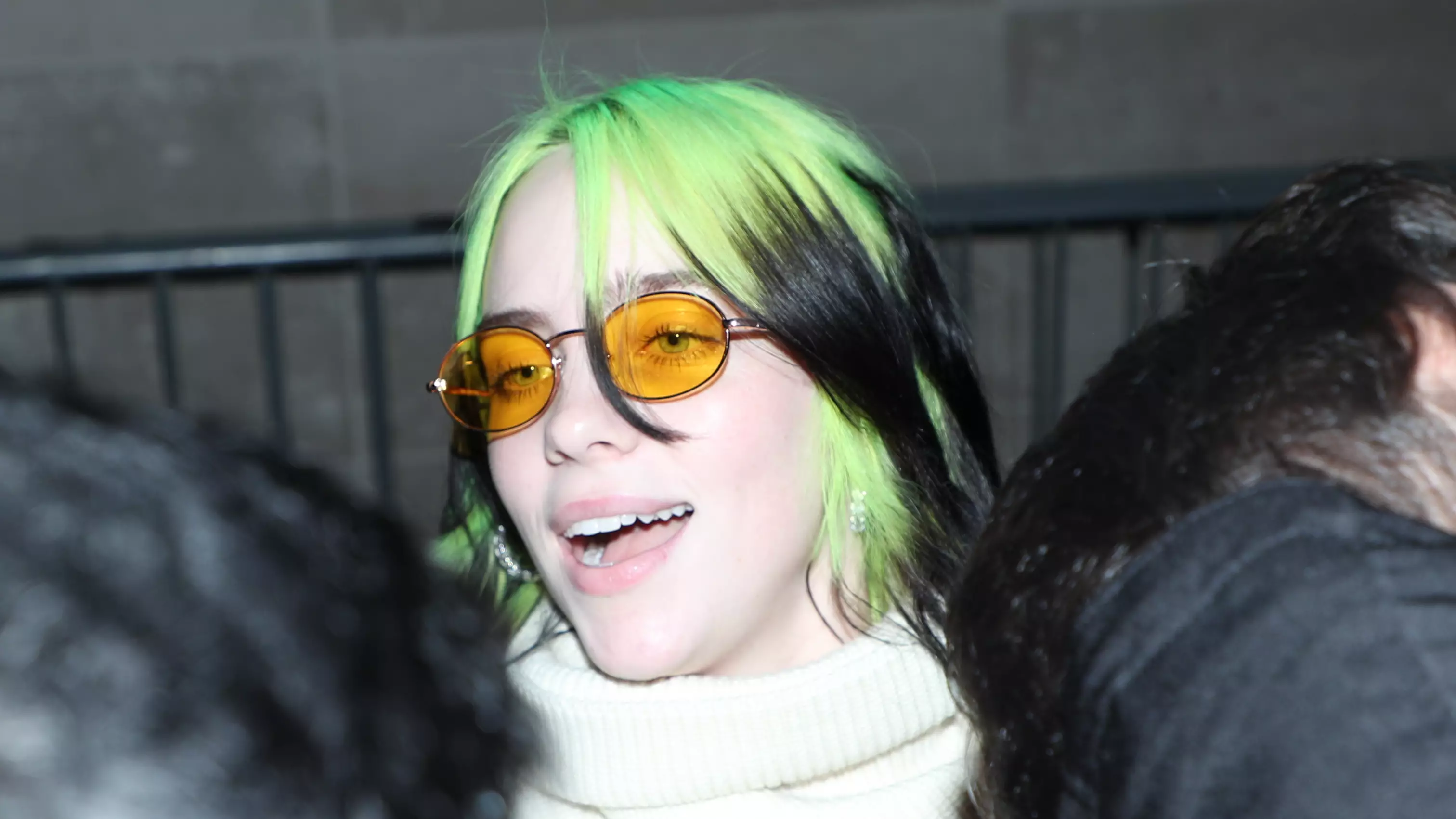 Billie Eilish Warns Fans About Hoaxer Pretending To Be Her On Snapchat 