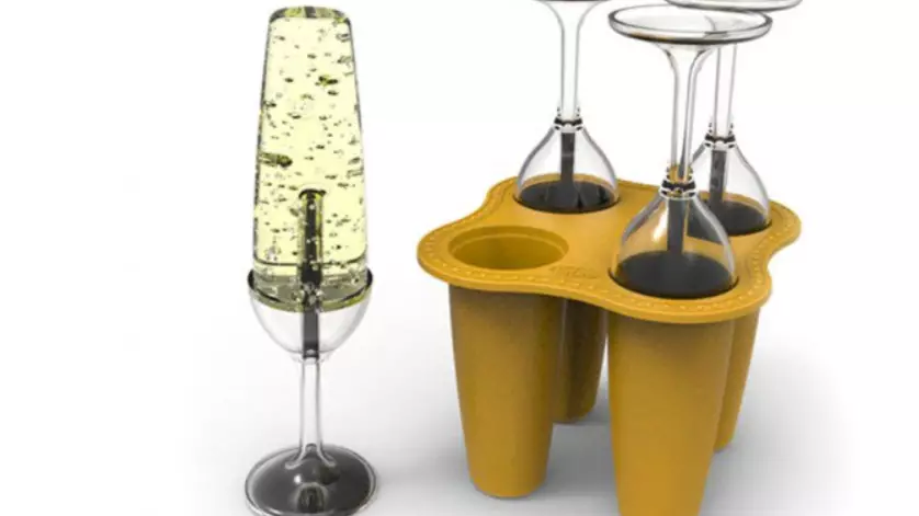 You Can Now Buy Champagne Flute Ice Lolly Moulds 