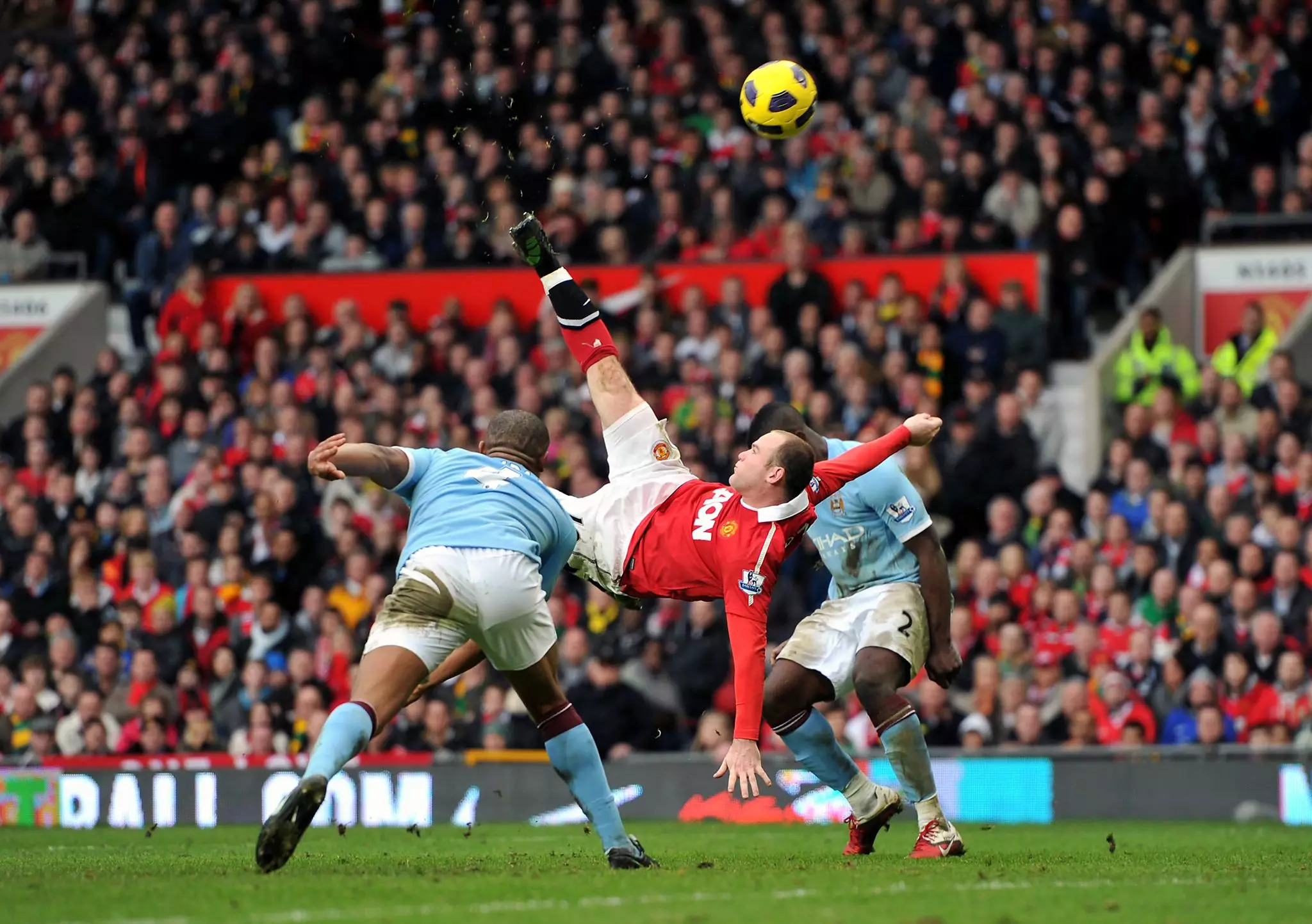 Rooney scores for United against City. Image: PA