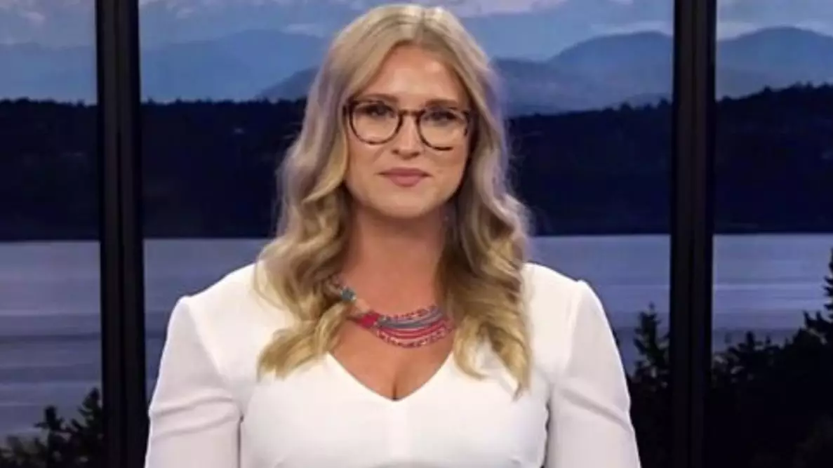 News Anchor Reveals Email From Viewer Telling Her To Stop Showing Too Much Cleavage