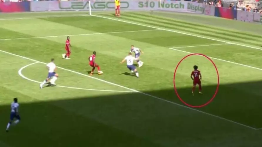 Liverpool Fans Noticed What Happened Between Sadio Mane And Mohamed Salah