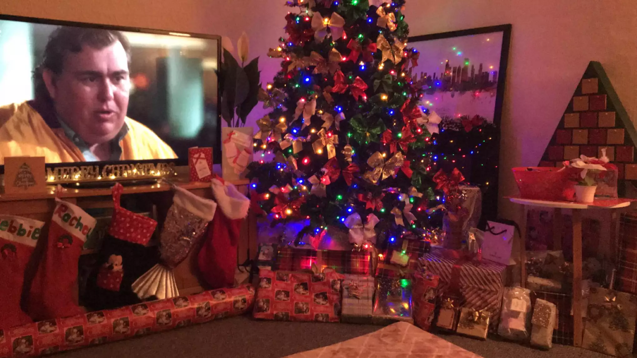 Woman Reveals She Took Down Her Christmas Decorations On Boxing Day