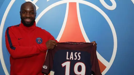 Lassana Diarra Signs For Paris Saint-Germain