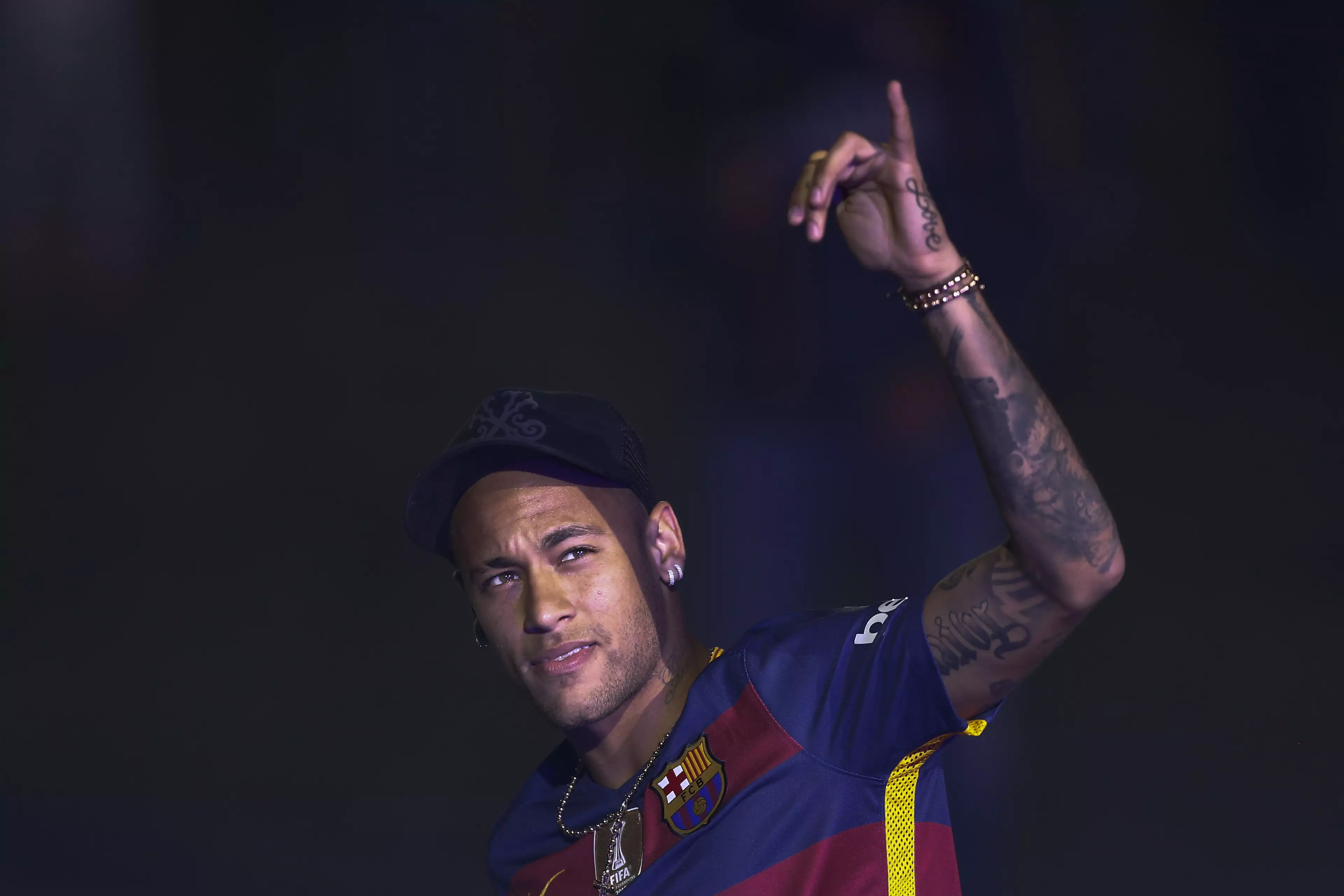 Neymar's Agent Confirms Interest In Player