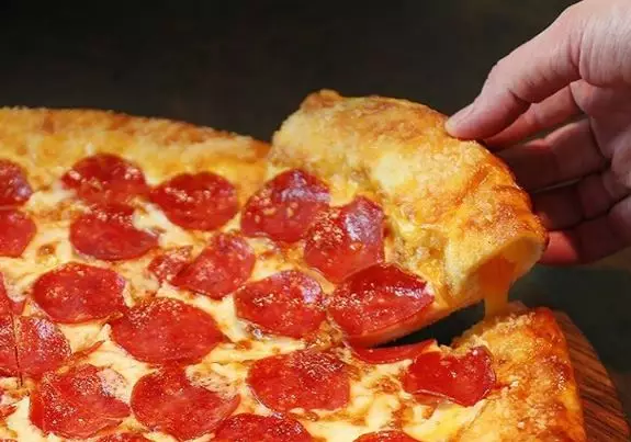 Like Pizza And Basketball? Then We Have The Greatest Job Ever For You