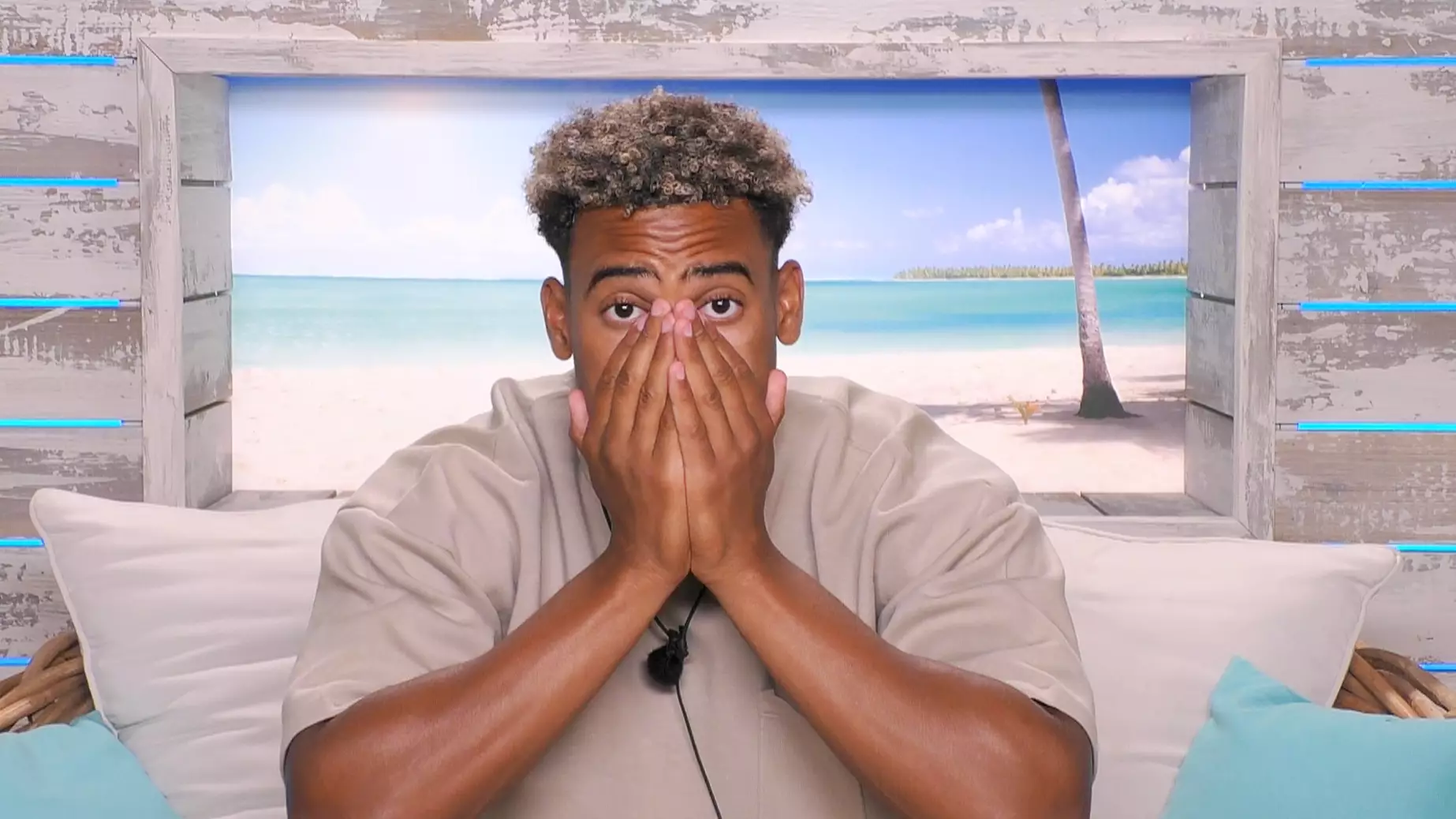 Four People Have Been Dumped From 'Love Island' And They've Already Left The Villa