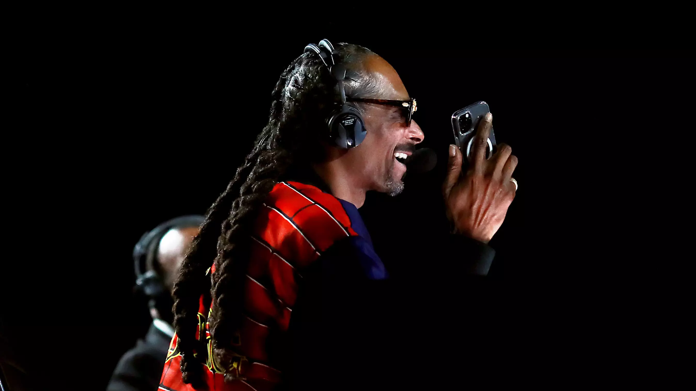 There was even calls for Snoop Dogg to commentate the bout.