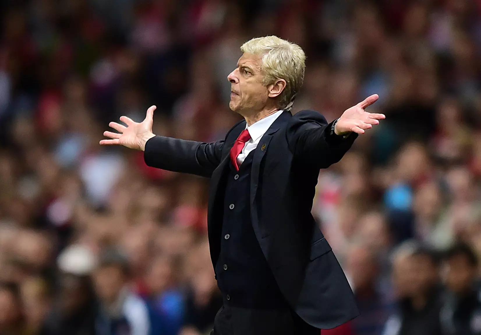 Arsenal Star Wants To Leave At Any Cost Because Of Arsene Wenger