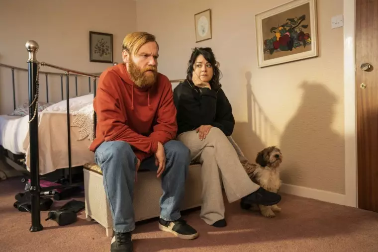 Brian Gleeson and Sarah Green in 'Frank of Ireland'