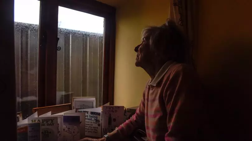 ​Elderly Couple Literally Left In The Dark As Neighbours Put Fence Up Outside Their House