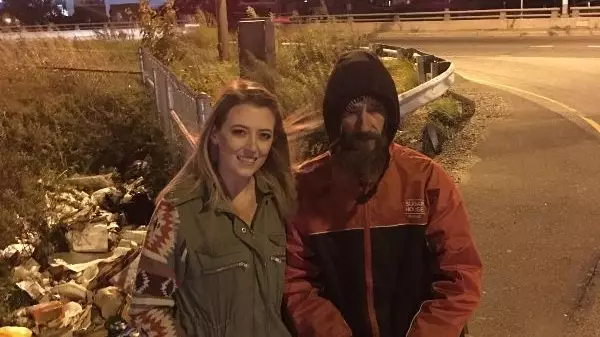 ​Woman Raises Over $290,000 For Homeless Veteran Who Saved Her