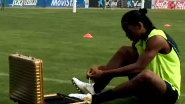 14 Years Ago Today, Nike Released Ronaldinho's Internet-Breaking Crossbar Challenge Video