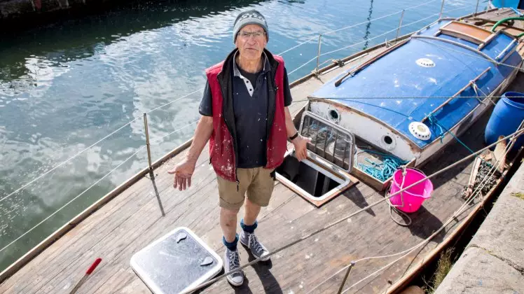 Man Spends Five Years Renovating A Boat Only For It To Sink Within Minutes 