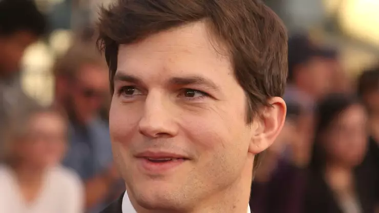 Ashton Kutcher Fasted In The Woods For A Week After Divorce From Demi Moore