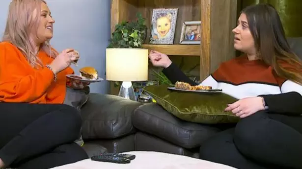 Gogglebox Sisters Cause Internet Argument By Eating Sandwiches Filled With Pies