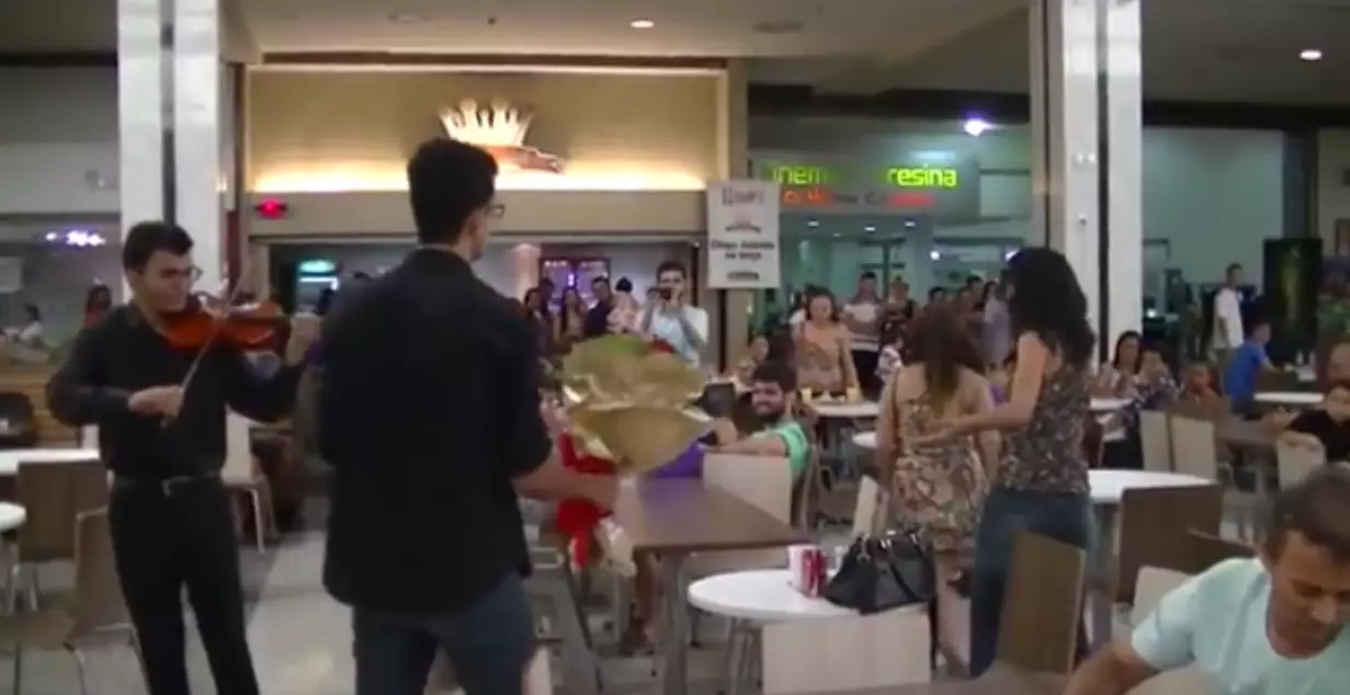This Man Got Brutally Shot Down In His Public Proposal In A Food Court 