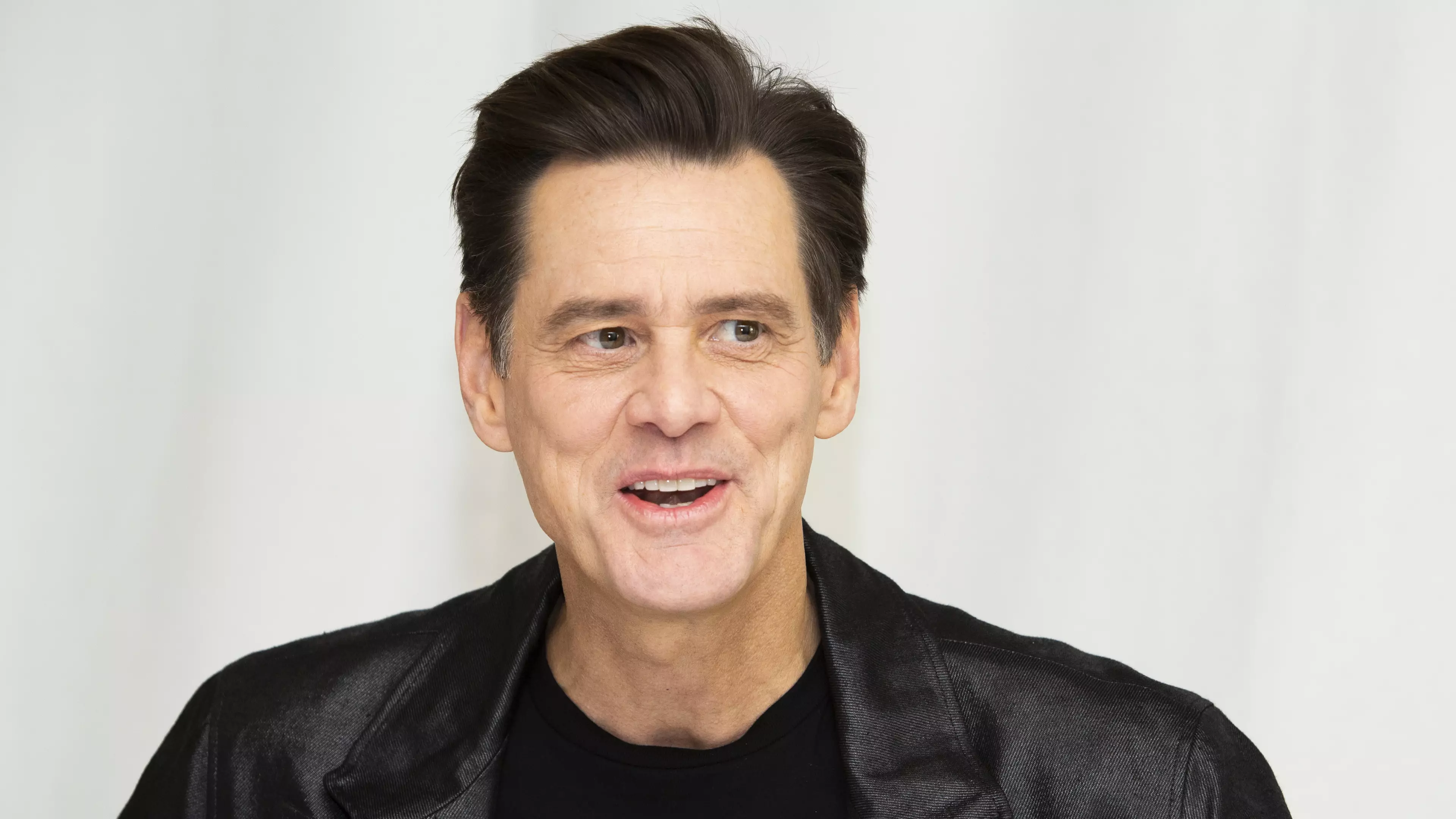 Jim Carrey Is Encouraging Everyone To Grow Beards While They Self-Isolate