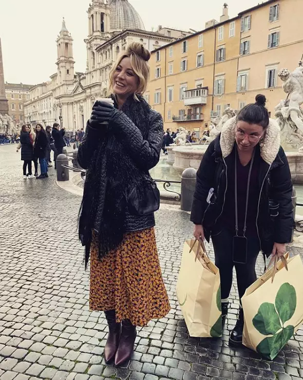Cuoco has been in Rome filming for The Flight Attendant.