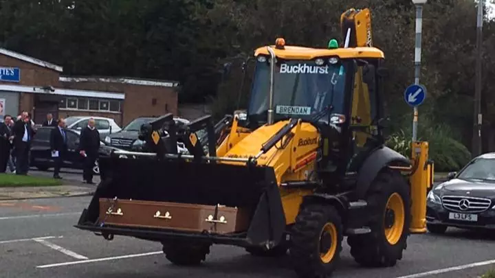 LAD Rents Massive Digger To Give His Dad A Fitting Send Off At Funeral