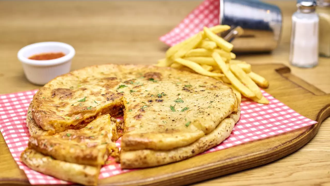 Hungry Horse Introduces Lasagne-In-A-Pizza To Make Your Carb Dreams Come True