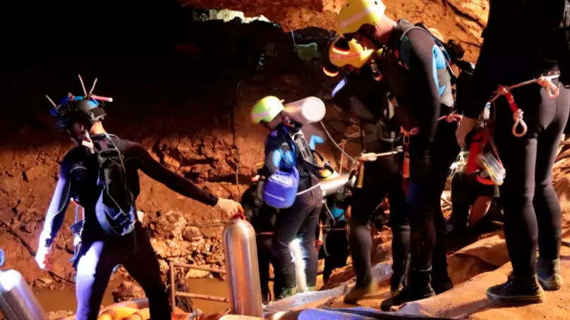 Mission To Rescue Eight Remaining Thai Boys Trapped In Cave Resumes 