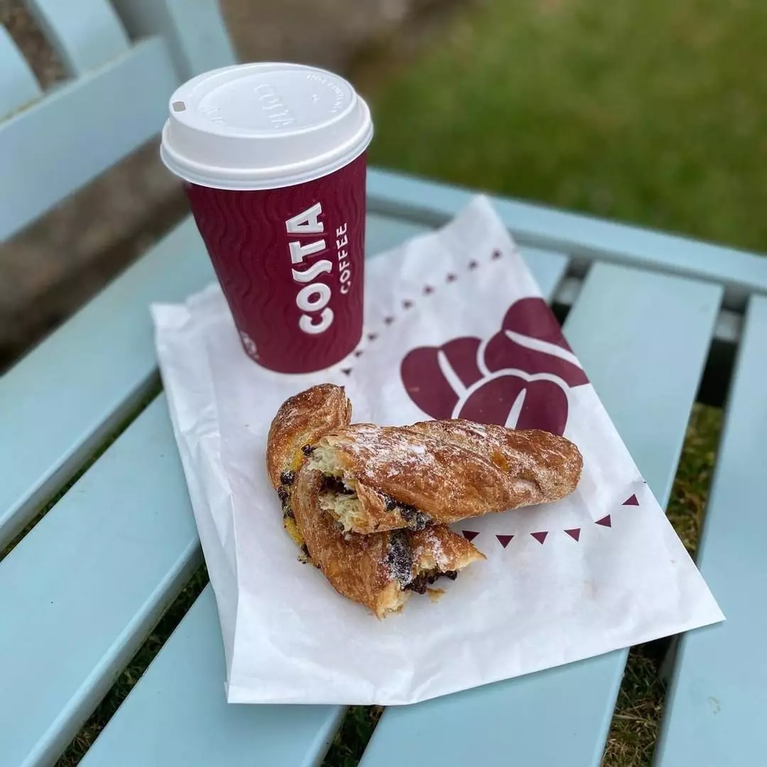 Costa Coffee is offering a full 15% price reduction to its customers across all of its food and drink in owned stores (