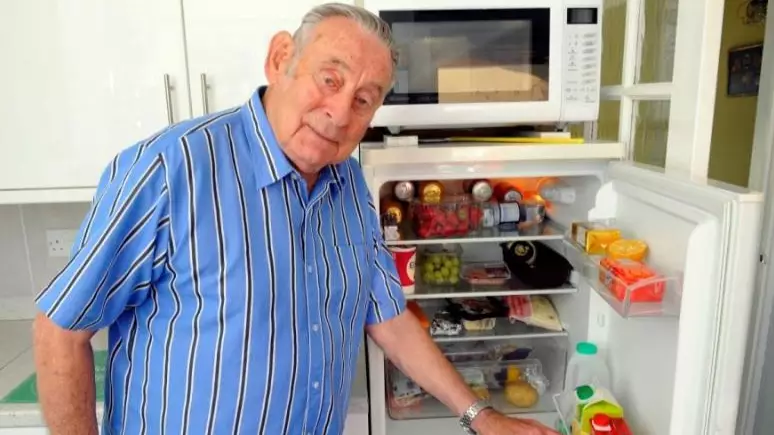 OAP Charged £734 By Amazon For Two Door Hinges Worth £30
