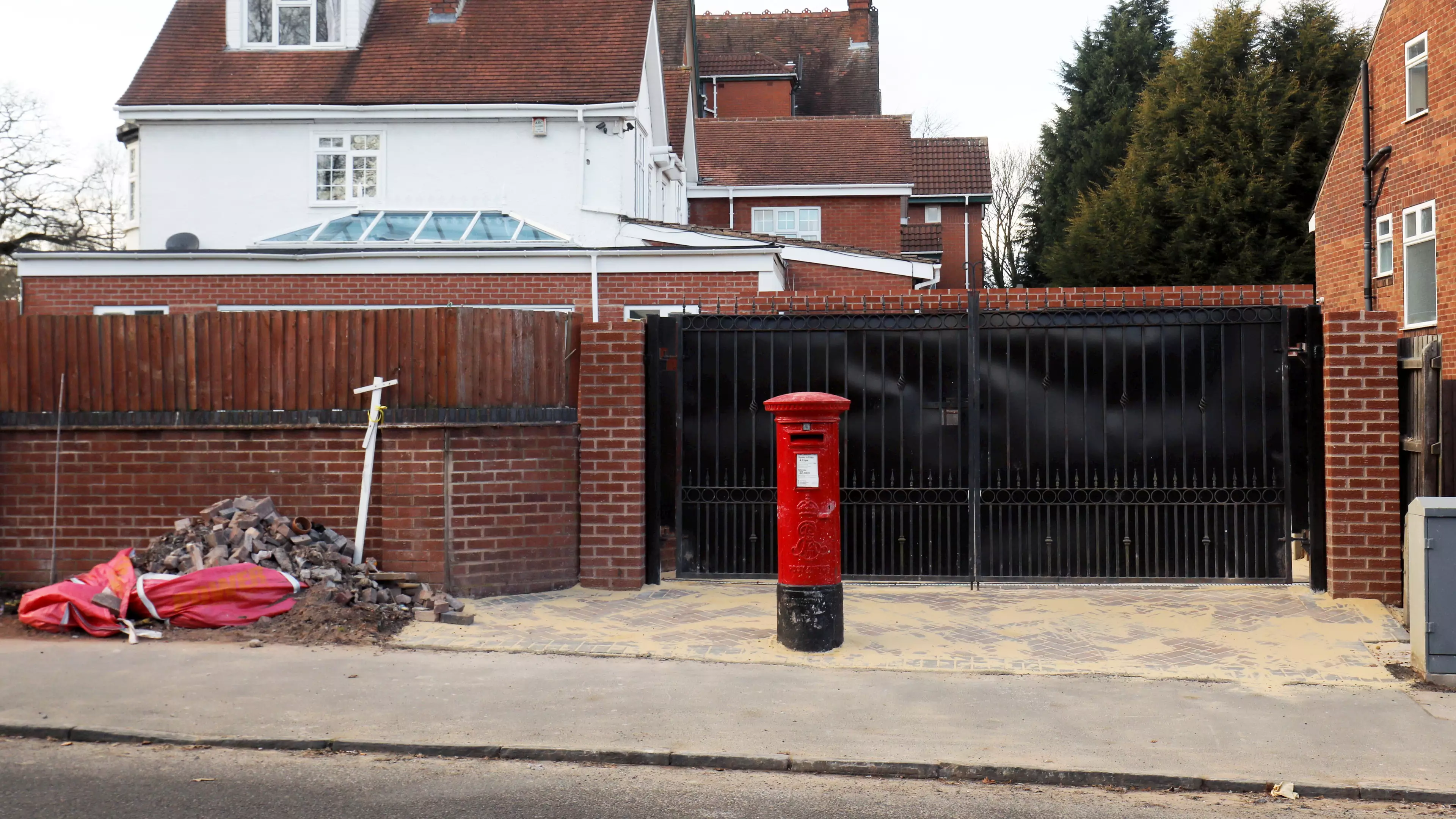 Homeowner Asks For 100-Year-Old Postbox To Be Moved After Widening Driveway