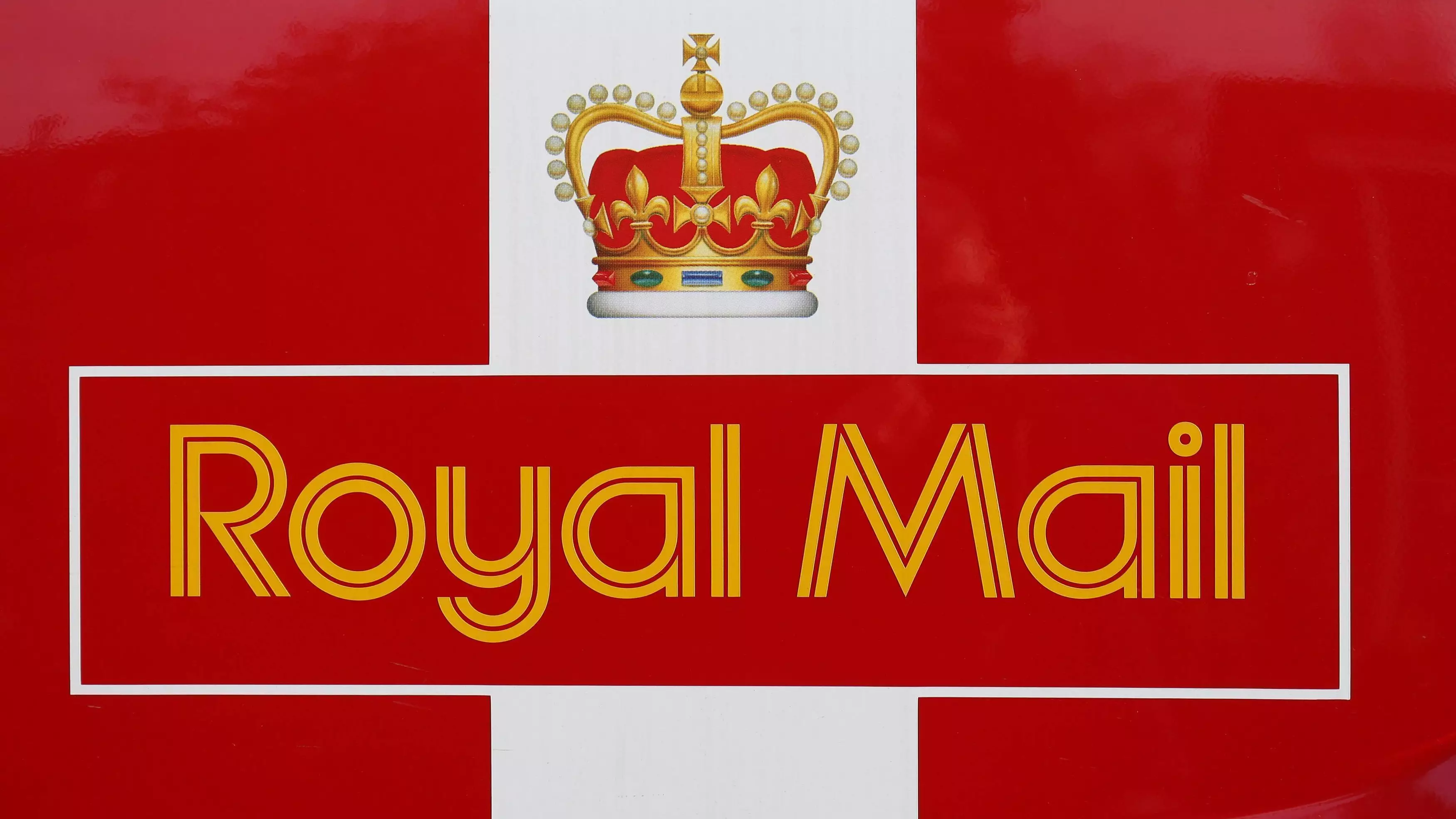 Student Has Bank Account Totally Cleared Out By 'Royal Mail' Scammers