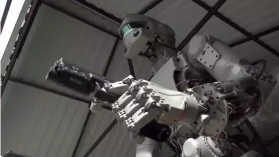 This Russian Robot Is Both Incredibly Cool And Incredibly Terrifying