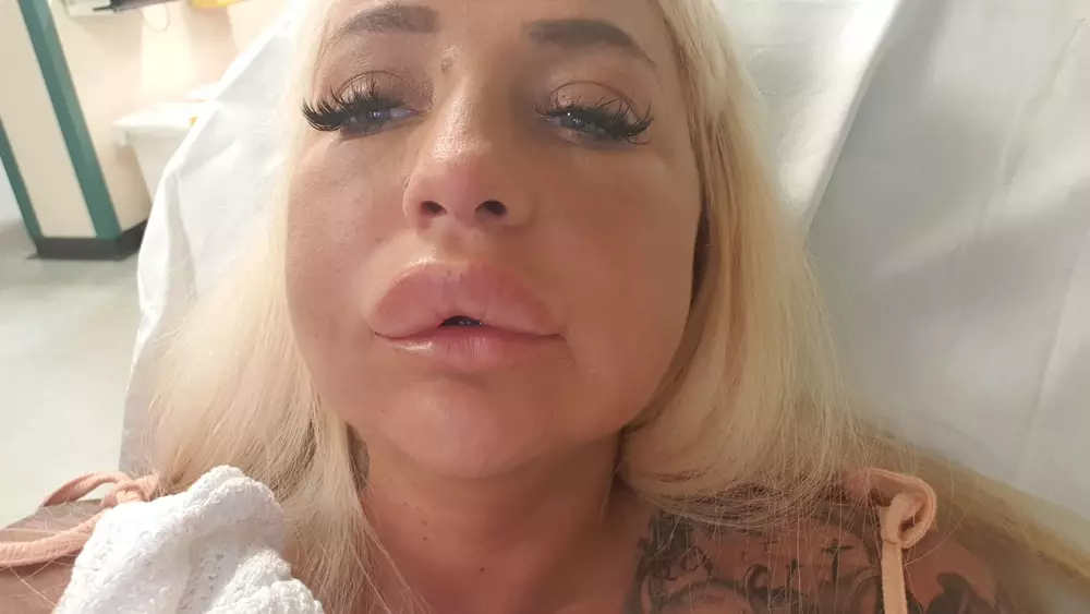 The porn star says she noticed something wasn't right straight away and had to be rushed to hospital.