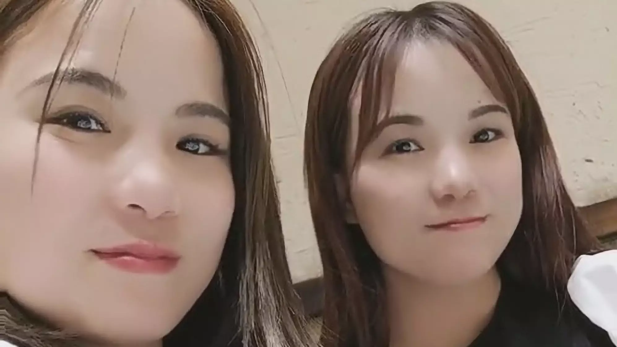 Women Spot They Look Alike On Social Media And Turn Out To Be Twins