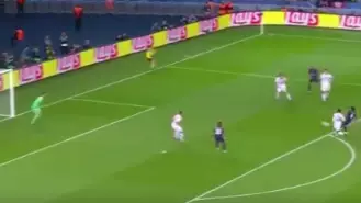 WATCH: Edinson Cavani Scores A Superb Goal Against Bayern