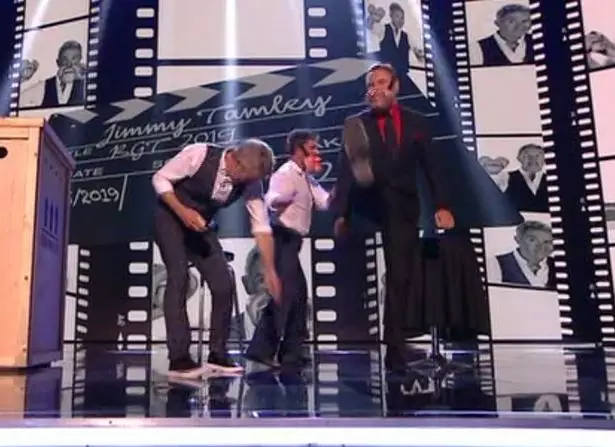 The 'awkward' moment Cowell seemed to storm off stage.