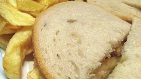 Americans Have Just Discovered Chip Butties And Brits Are Baffled 
