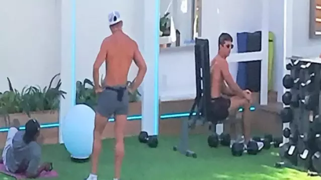 Love Island Viewers Are Convinced They Spotted Simon Cowell In The Villa Last Night 