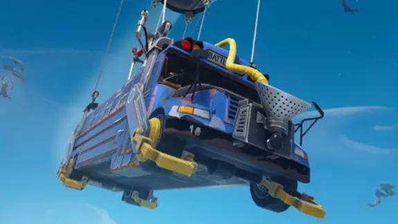 'Fortnite' Players Want To Say 'Thank You' To Battle Bus Driver