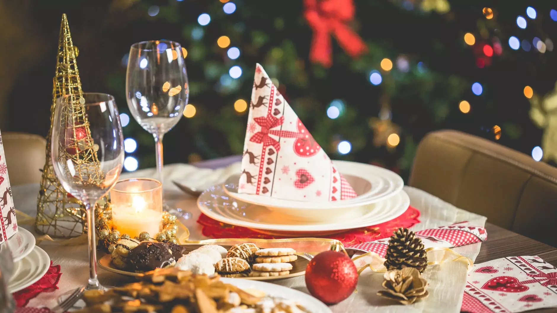 Is It Ever Okay To Charge Your Family For Christmas Dinner?