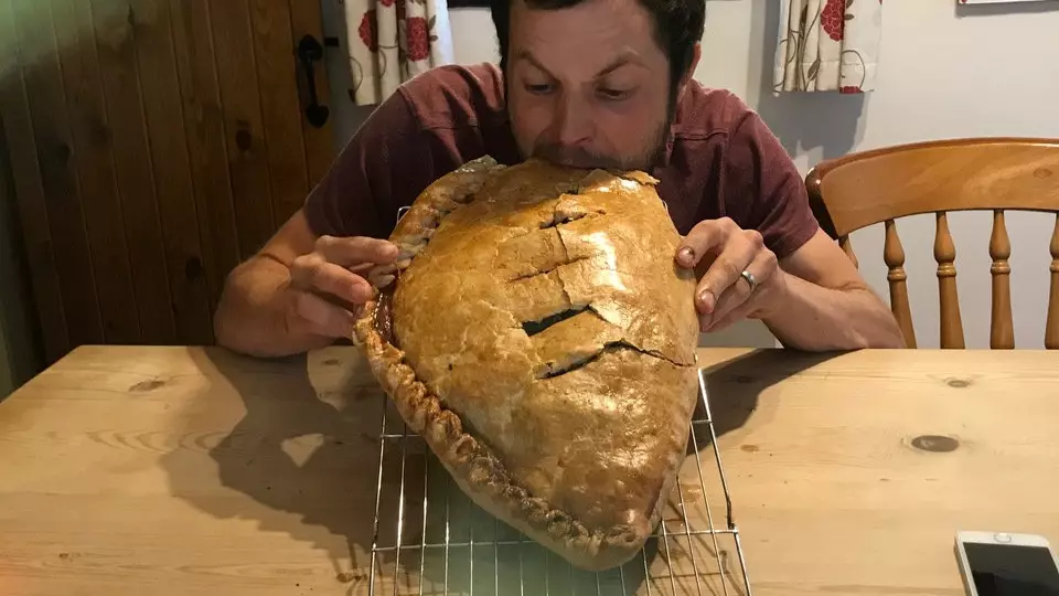 Dad Bakes Pasty To Exact Weight And Size Of His Newborn Son