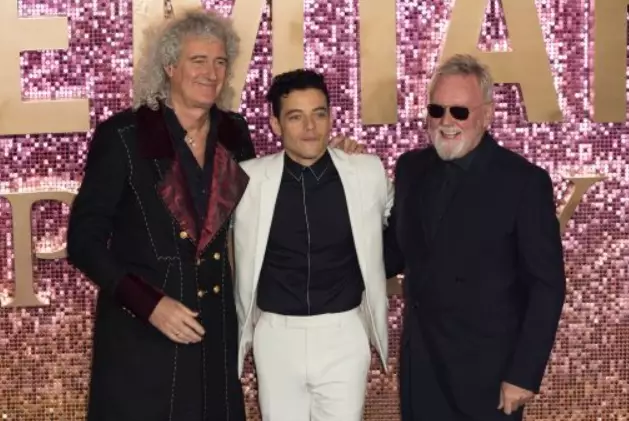 Brian May Says Rami Malek 'Deserves An Oscar' For His Bohemian Rhapsody Performance.