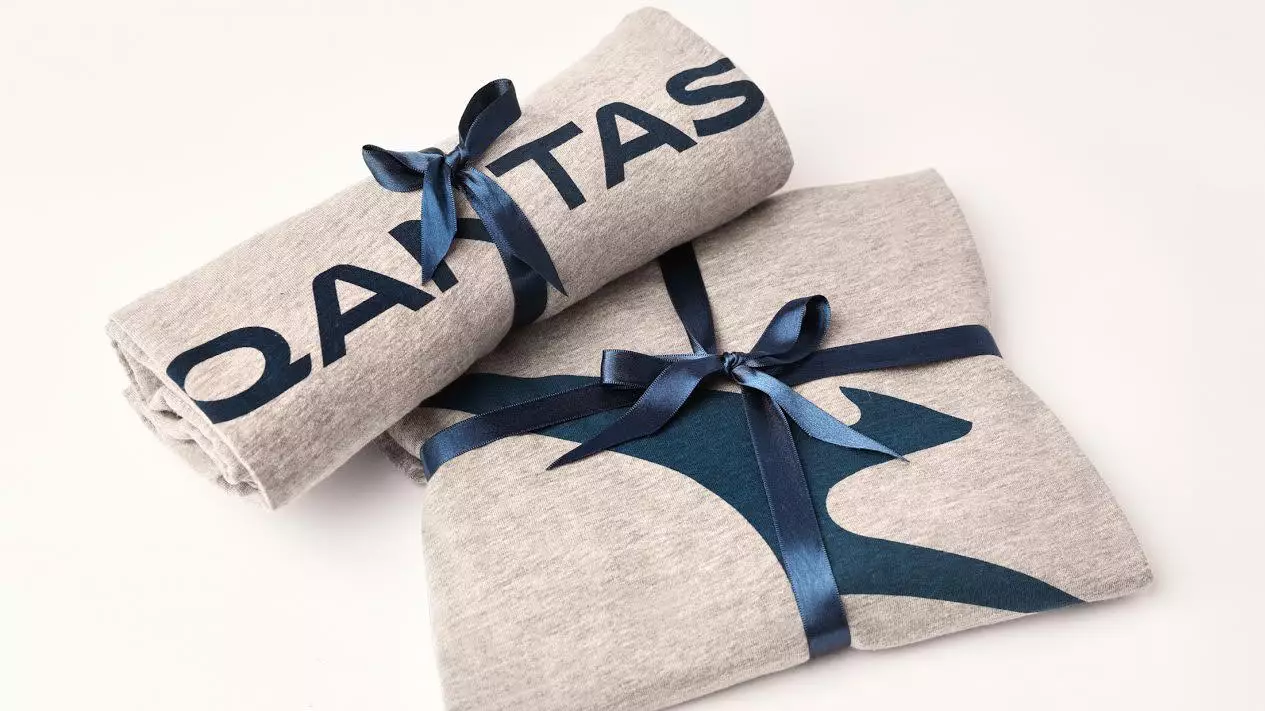You Can Now Buy Qantas Business Pyjamas And Pretend You're Bougie At Home