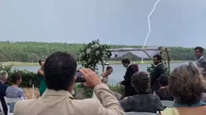 Lightning Strikes During Wedding As Groom Says 2020 Sucks