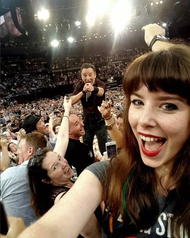 Bruce Springsteen Photobombs Fan's Selfie