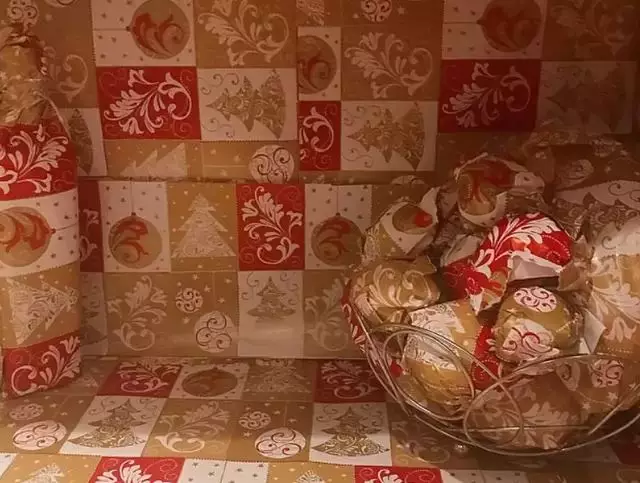 One couple wrapped their whole kitchen up.