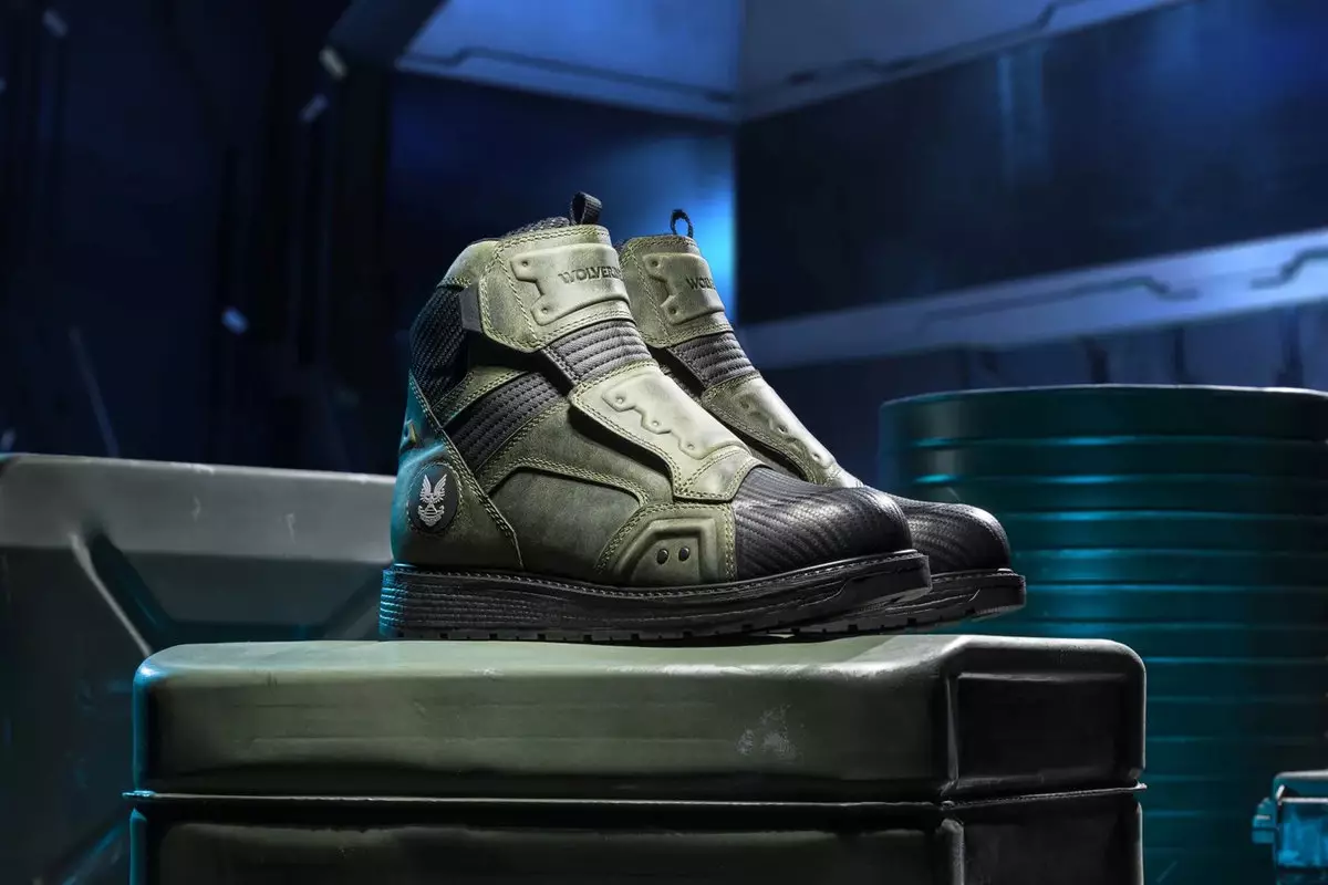 The Wolverine x Halo: The Master Chief boots /