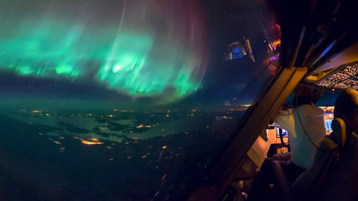 Pilot Shares Spectacular Pictures Taken From The Cockpit Of A Boeing 747